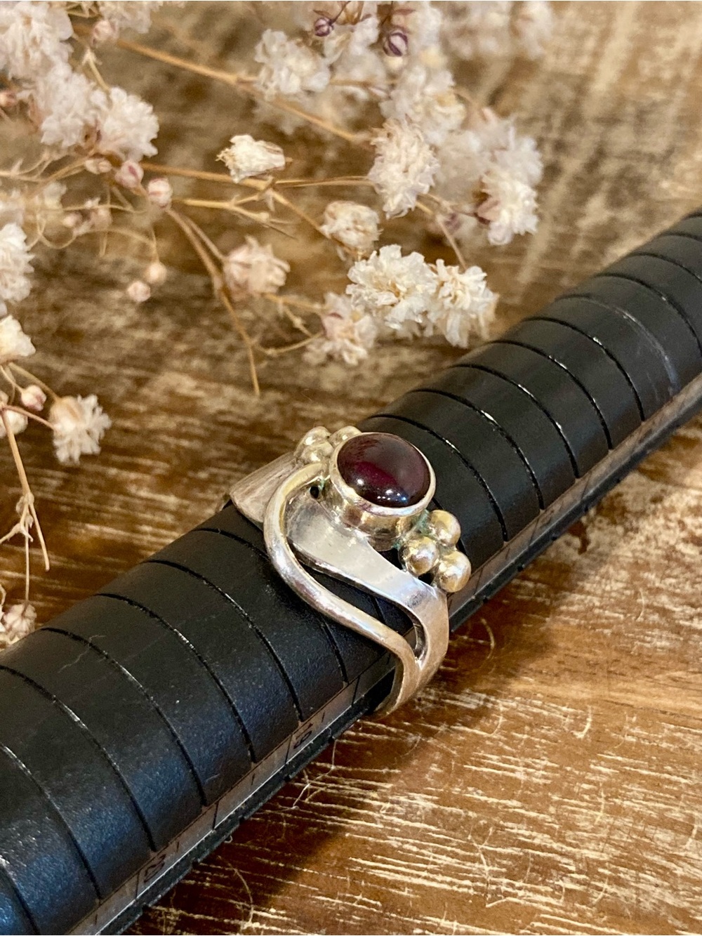 Sterling Silver & Gold‑Tone Purple Cabochon Ring • Size 8.5 • Modernist Grapes - Picture 17 of 17
